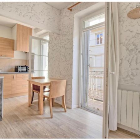 Studio Equipe-Climatise Avec Balcon Au Mourillon A 20M De La Plage Toulon Luaran gambar
