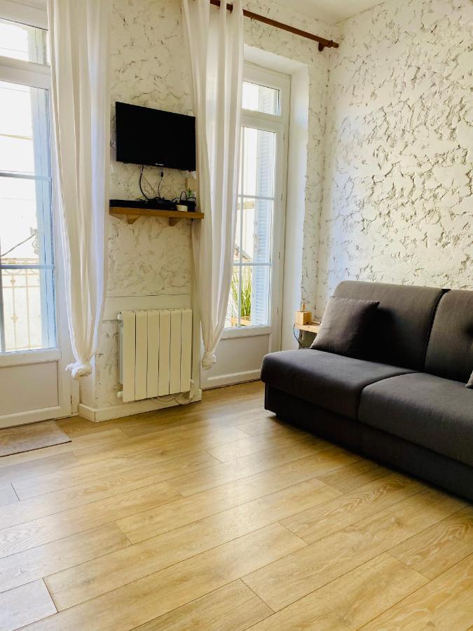 Studio Equipe-Climatise Avec Balcon Au Mourillon A 20M De La Plage Toulon Luaran gambar